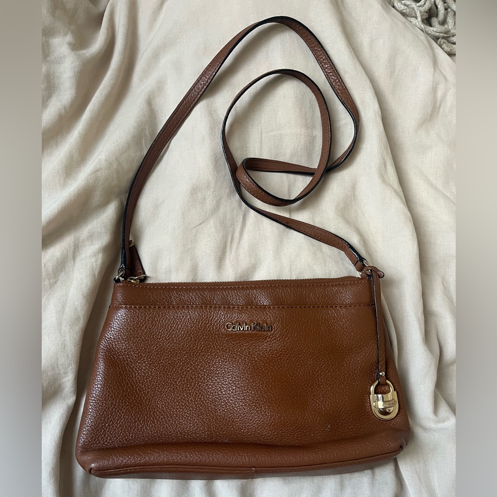 Calvin Klein Pebbled Leather Crossbody Bag In Caramel Brown